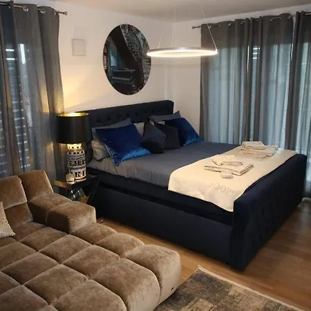 Royaldeluxe Penthouse By Kevany Appartamento