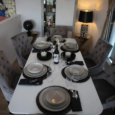 Royaldeluxe Penthouse By Kevany Appartement *